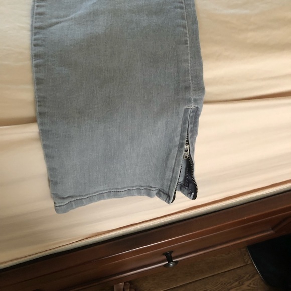 Grey jeans - Picture 2 of 3